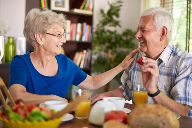 Nutren Senior: Aliado na nutrição de idosos